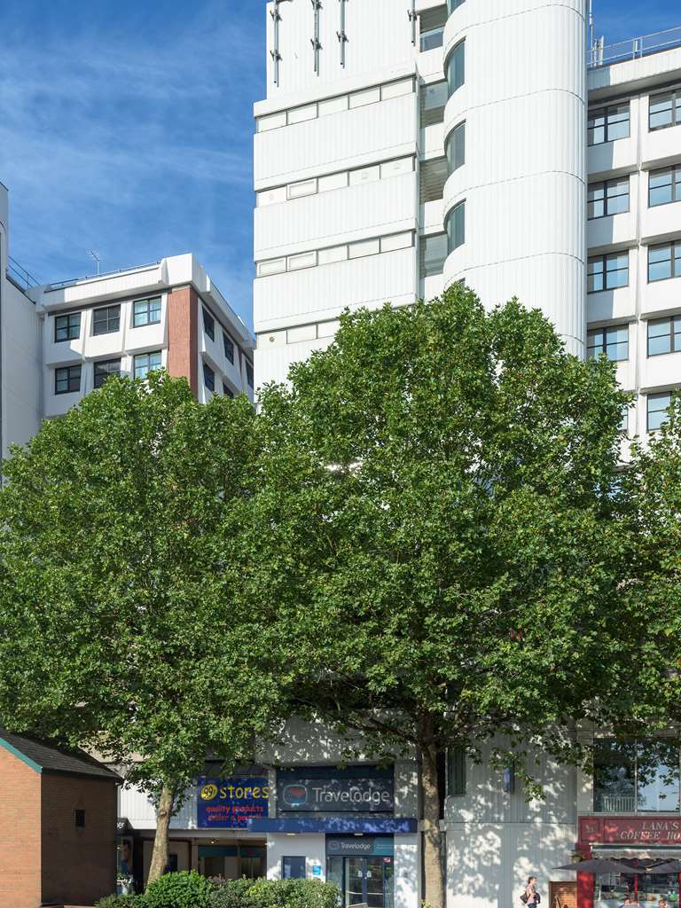 Travelodge Kingston Upon Thames Central London Bagian luar foto